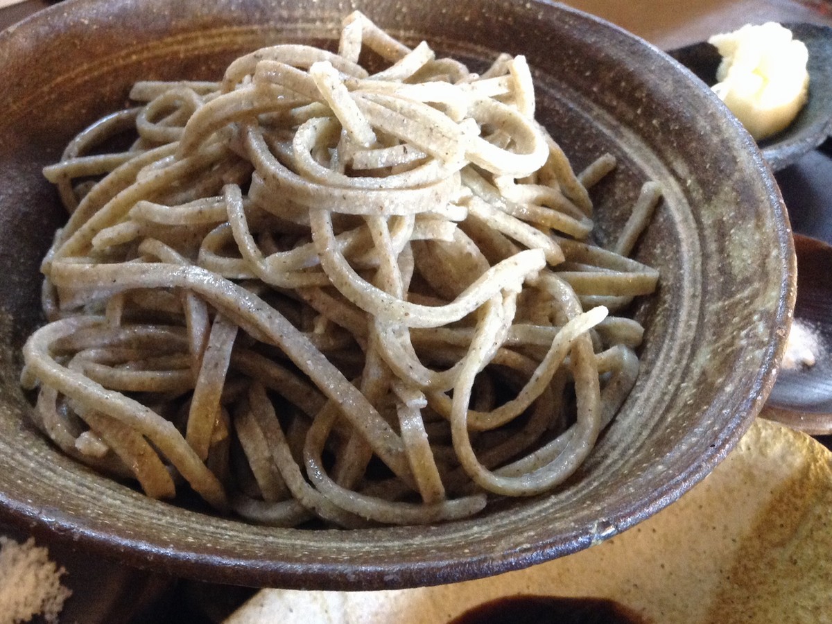 そば処敬蔵の太麺