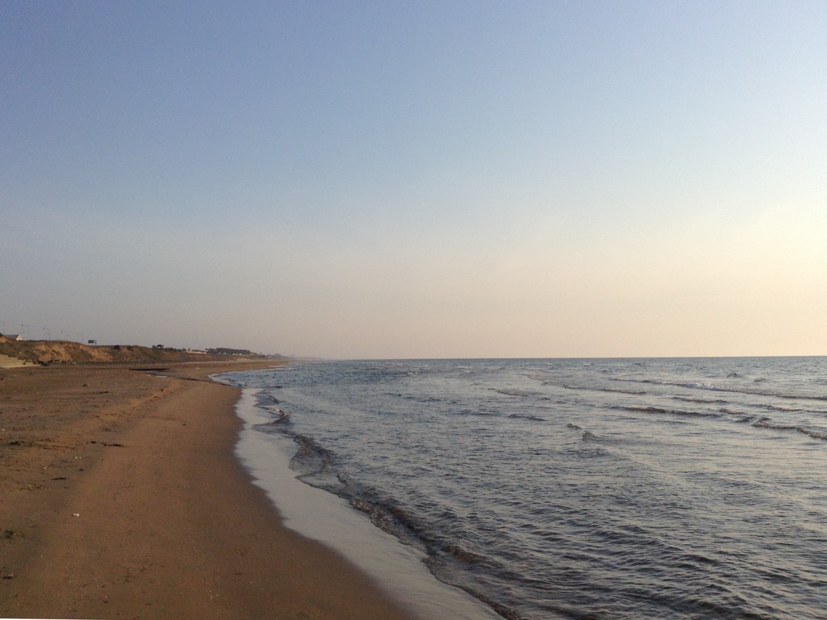 高松海岸に沈む夕日